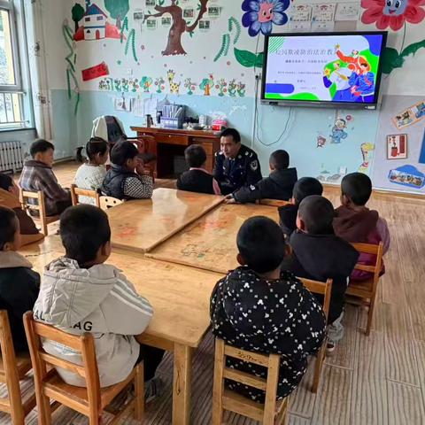 播撒友善种子，共建阳光乐园——法治副园长开展防治校园欺凌法治宣传教育活动