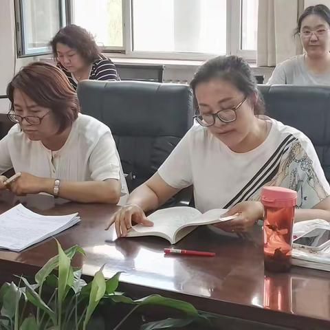 英语教研组教研活动纪实