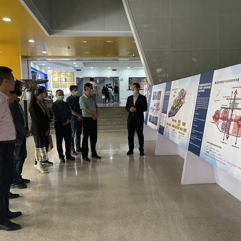 武汉市蔡甸区新联会企业代表团一行赴碑林环大学硬科技创新街区考察交流