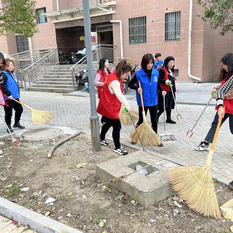 【创建全国文明典范城市】怡嘉社区开展常态化卫生清洁活动