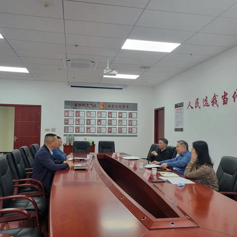 区人大调研鹦鹉街道人大工作情况