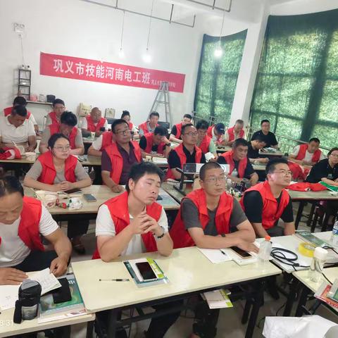 社区来搭台，技能充满电