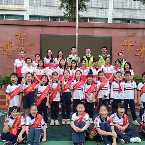 暖心向阳305班护学岗记录