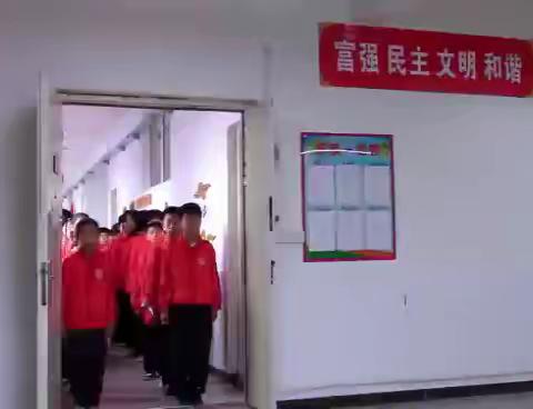校歌飞扬 “音”你精彩——记峪耳崖镇中心校校歌合唱活动