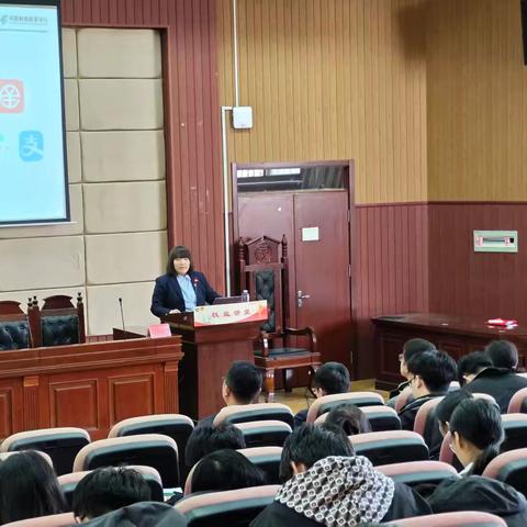 学雷锋 志愿行 ﻿315送金融知识进校园