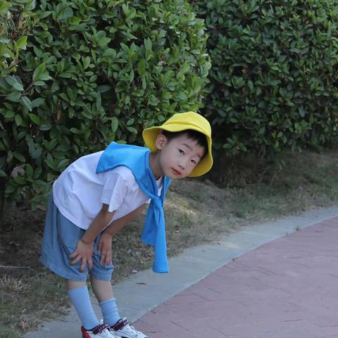 【东小·四季书芽】《给未来一片绿色》——大荔县东府小学“阳光书语站”阅读分享(第十二期）