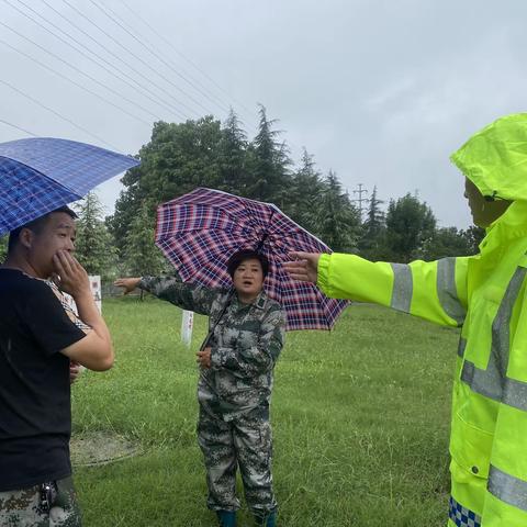 陕州城管：区领导情系群众安危,深入一线调研督导，城管局全力防汛保平安