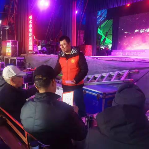 数九寒冬话冬至 巧借戏台唱新曲