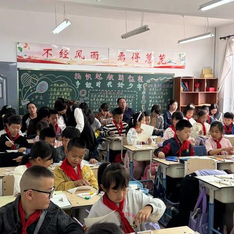 回头问诊观成长 改进课堂有提升 教研室领导深入宋家营小学回头看“丰学课堂”听课活动