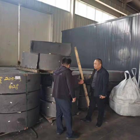 锚定目标不放松  暖心服务促发展