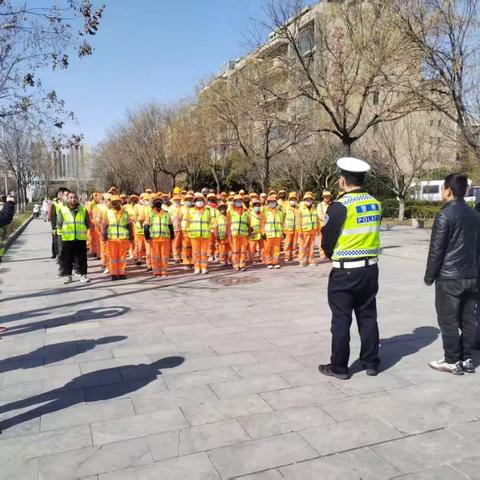 交通安全，与你“卫”伴——交警为环卫工人开展安全培训