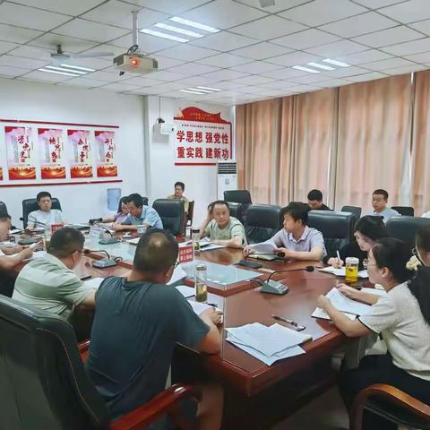 评优选先启新程，师者风采绽芳华——彭泽中专2025年优秀教师评选