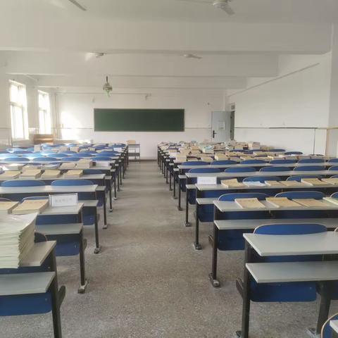 夯实常规  以查促进——迁西县滦阳镇迎局教学常规视导活动