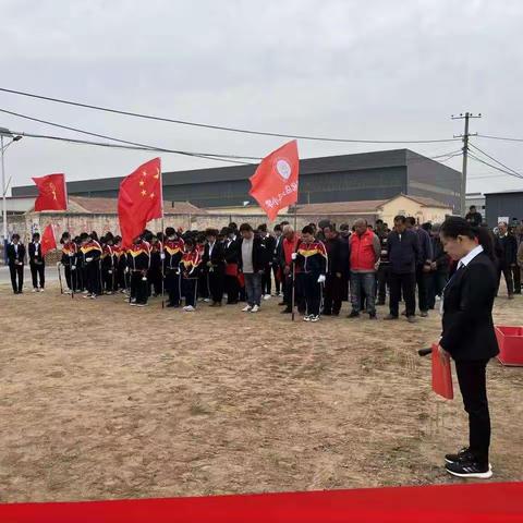 赓续英烈精神，汲取前进力量——风化店乡大白头村清明节烈士墓祭扫活动