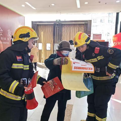 执勤宣传两不误 细查隐患保民安——蓝田大队新民街消防救援站深入辖区重点单位开展消防巡查及宣传教育活动