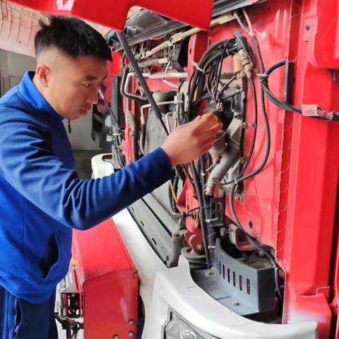 厉兵秣马强备战 防冻抗灾保民安——蓝田大队新民街消防救援站组织开展防寒物资储备及车辆器材大检查