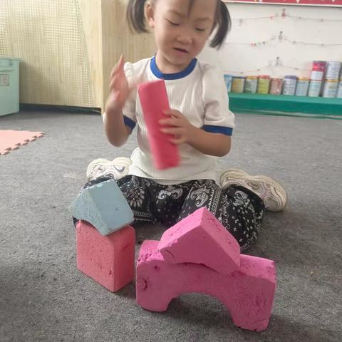 清平镇中心幼儿园代官屯小班——孩子们的奇思妙想