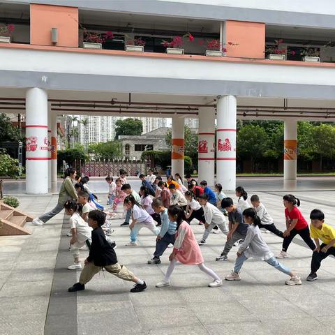 阳光运动，快乐成长——福州市朝阳小学体育组教研活动