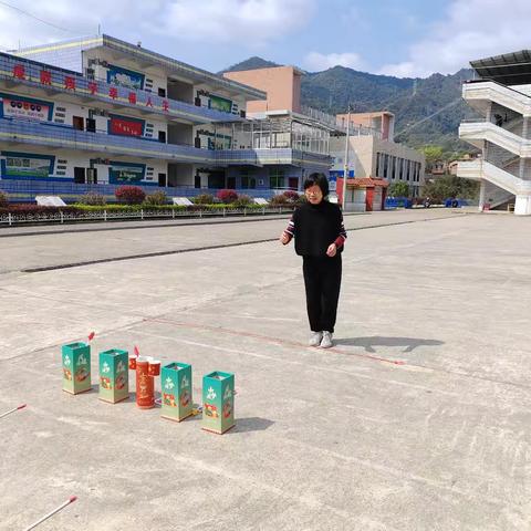 燕南飞的简篇