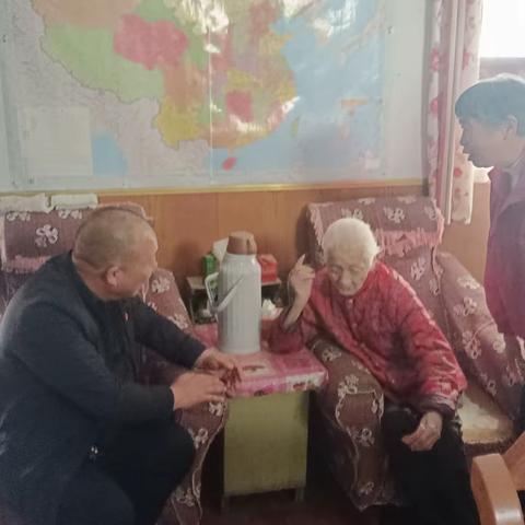 九九重阳节，浓浓敬老情