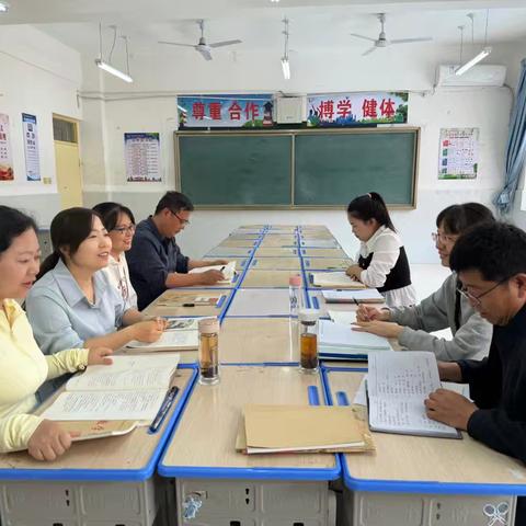 凝心聚力抓常规 精研文本促提升——高二语文备课组活动