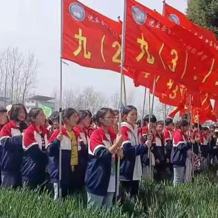 又是一年清明时，再祭先烈铸国魂