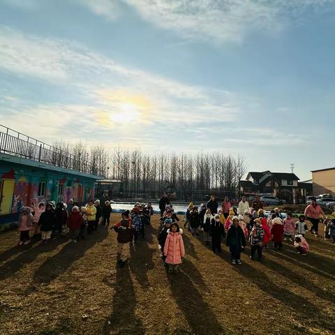 亲亲宝贝幼儿园升旗仪式