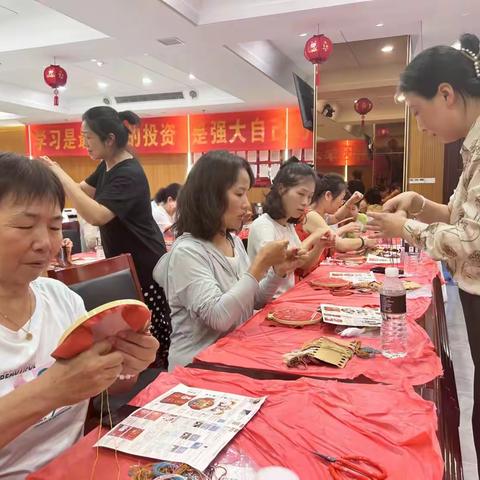 【嵌入式服务】“妈妈岗”-为社区妇女增能