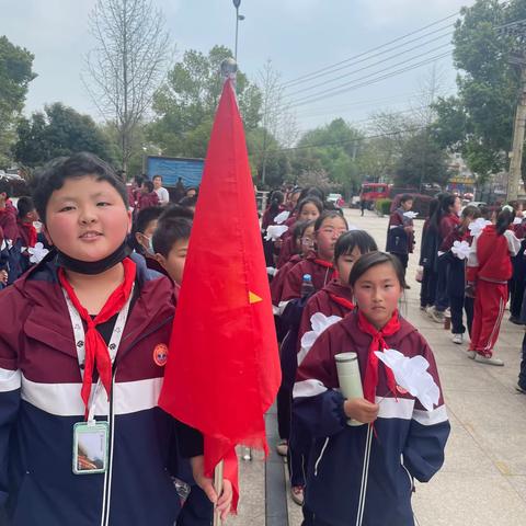 姹紫嫣红都开遍,莫负人间四月天——实验小学车站校区 四二班