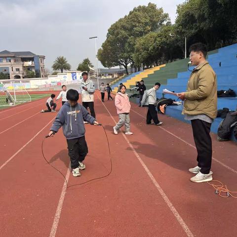 弋阳县私立育才学校小学部跳绳社团教学活动总结报告