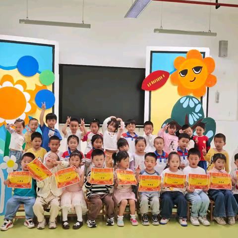 童声诵古诗 传承文化韵 ﻿古诗大赛中二班