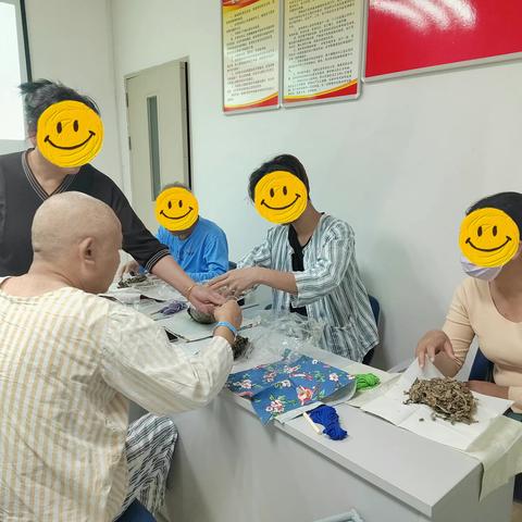 “艾草锤，健康相随”神经内科二区减压活动