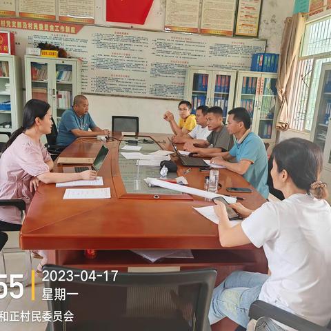 戴婷娟律师在和正村委会开展国家安全教育知识专题讲座