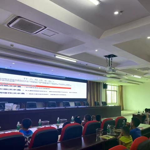 寓教“鱼”乐科普行｜椰林镇开展“海南淡水鱼类知识”宣讲活动