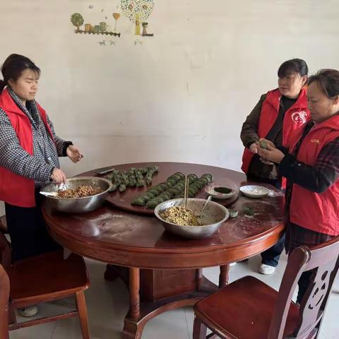 大树村开展“情暖清明 共制清明果”活动