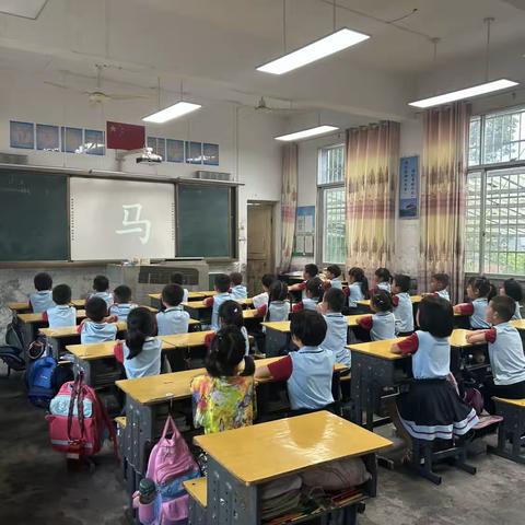 木榴幼儿园【幼小衔接】我们在行动 ——参观小学篇