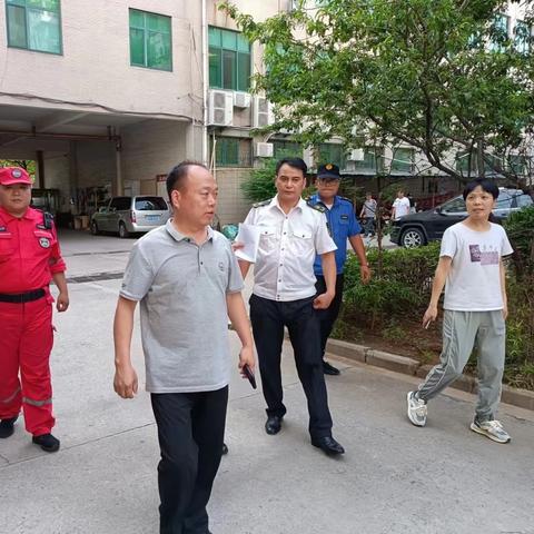 【筑基赋能 和谐堤口】堤口路街道益康社区开展消防安全排查整治工作