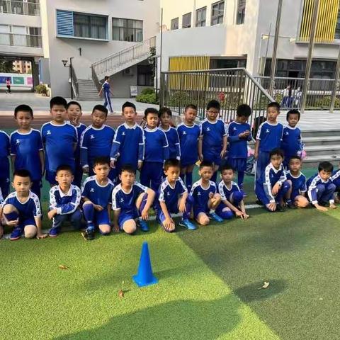 【深圳竞驰体育】珠光小学足球社团课开课啦！