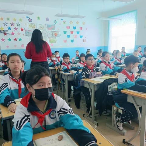 重礼仪，树新风—墨尔根小学开展仪容仪表检查活动