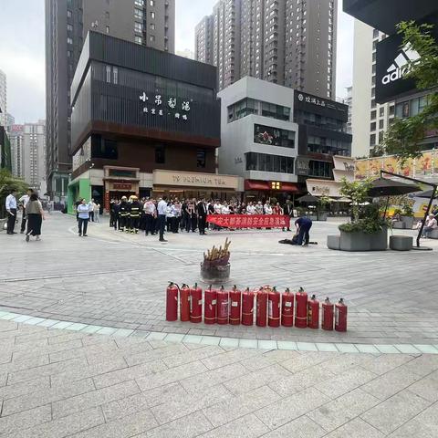 安全“必修课”！世纪颐园社区开展消防演练筑牢安全防线