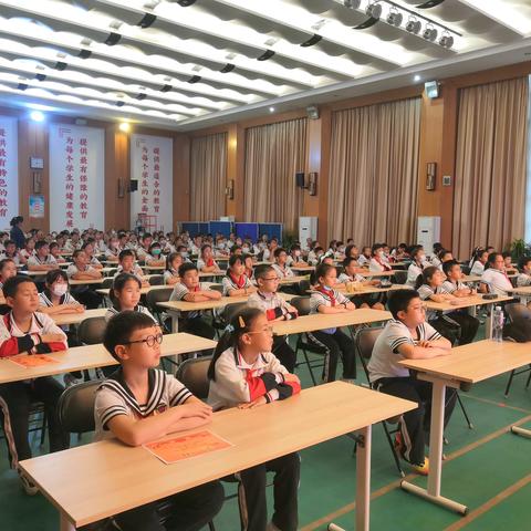 柳絮因风起，葵花向日倾---陈经纶中学崇实分校四年级学生会