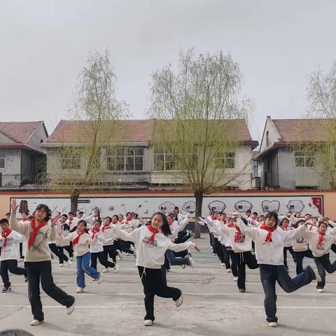 ​甲骨文操注活力    灵动校园显魅力——河顺镇西曲阳学区“甲骨文体操”风采展示