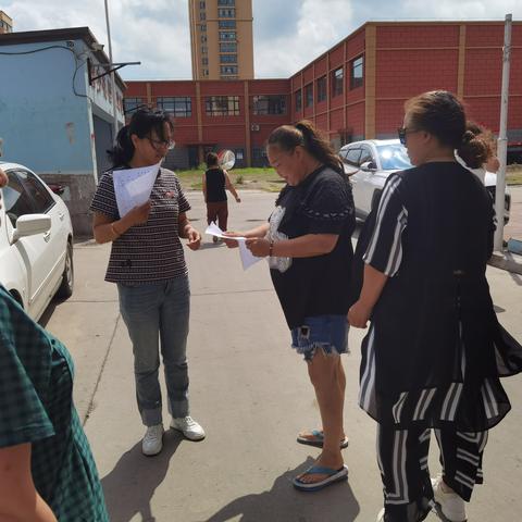 “珍爱生命安全 远离野泳野浴”防溺水宣传教育活动。