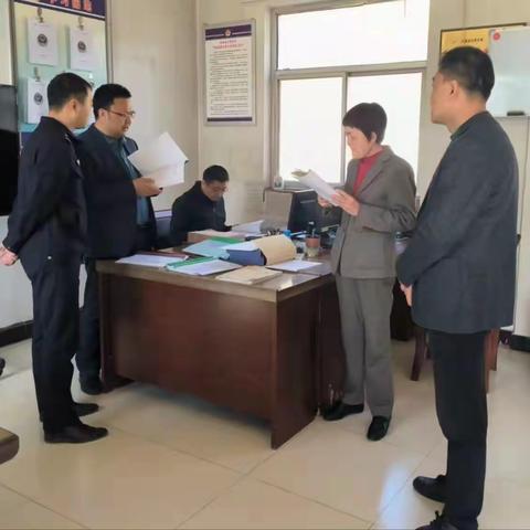 县委常委、政法委书记李彩芳深入八渡镇调研指导安全稳定工作