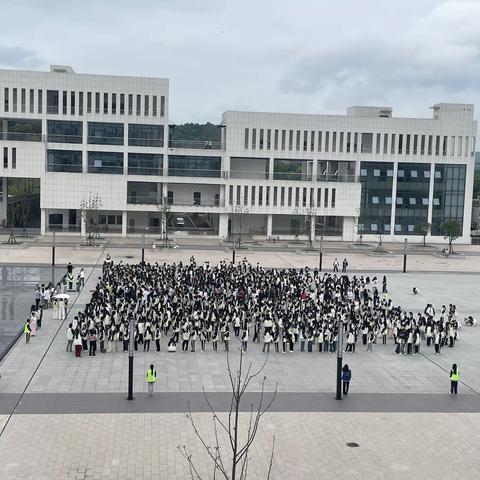 凝聚共识 以“评”促干——文教旅游学院组织开展学生工作阶段性点评会