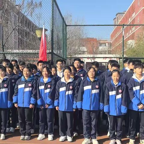 新岁序开，为梦亮剑        ——2023级升旗仪式