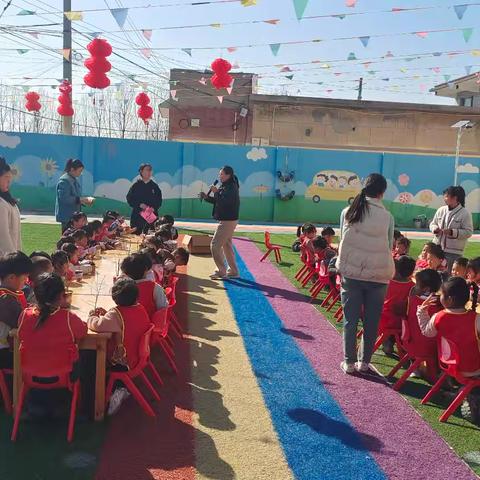 让枝条慢慢变美 ——马投涧第三幼儿园创意手工《黏土树枝花》