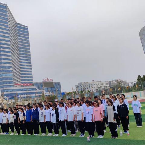 阿克陶县雪松中学——军训纪实           无军训，不青春