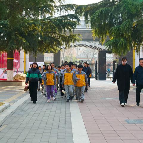 共建平安校园，守护美好未来——西安市育才中学接待陕西师范大学附属小学师生来我校安全体验教室学习