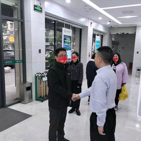 岳阳分行开展重大投诉事件应急演练